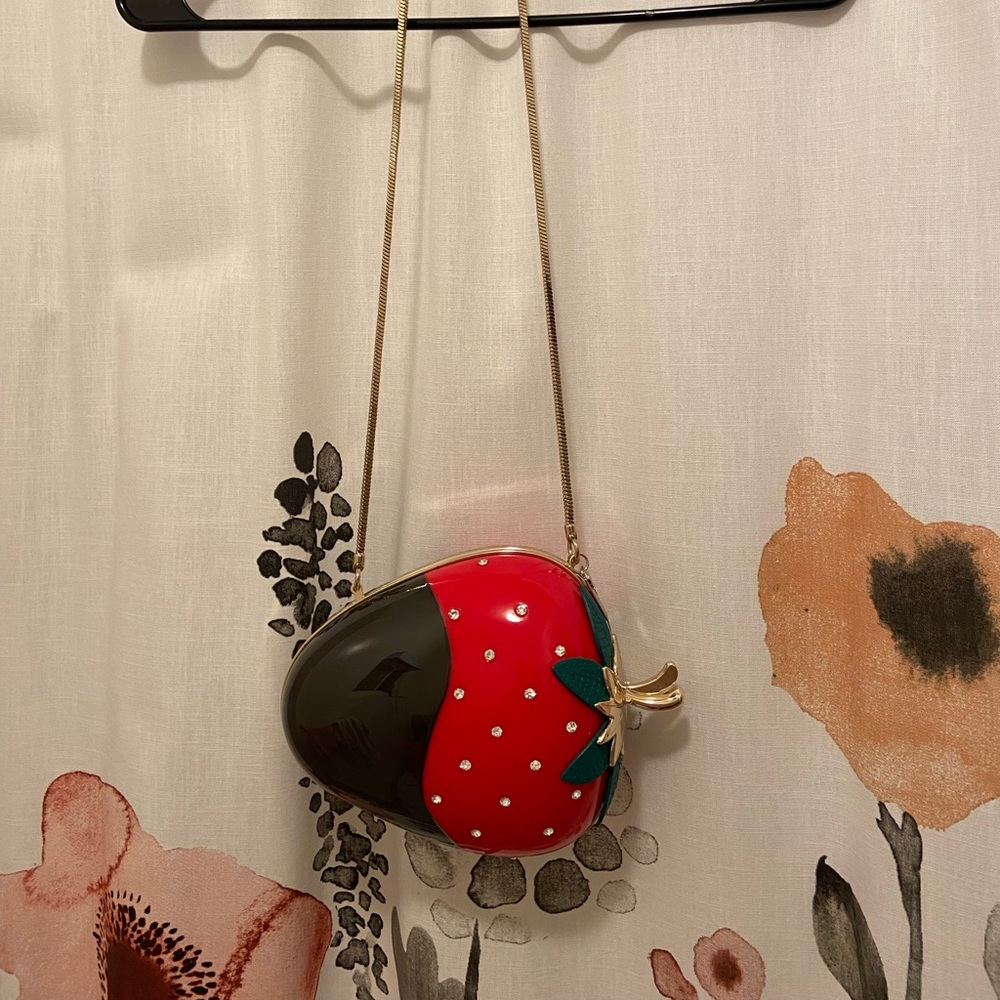 Kate spade strawberry purse